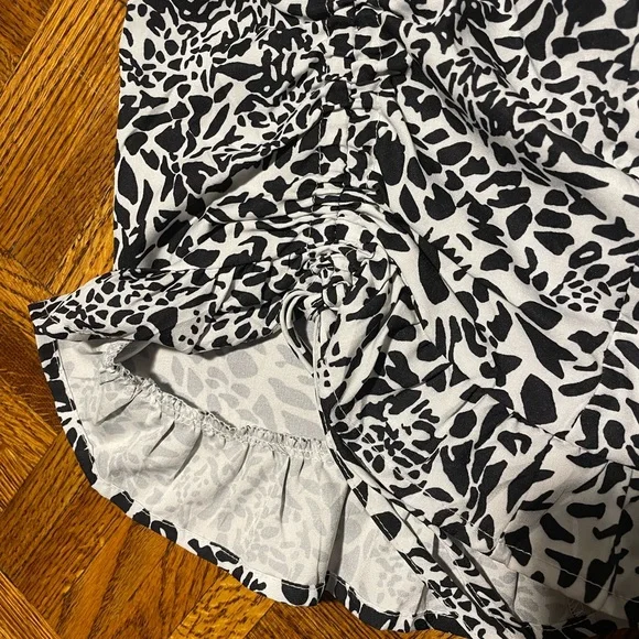 Leopard Print Ruffle Skirt - Picture 2 of 4
